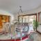 Pool and Hot Tub Spacious Villa in Coral Springs!