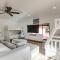 Pool and Hot Tub Spacious Villa in Coral Springs!
