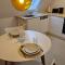 Ferienwohnung AS 5 One & Two Bamberg - modern in ruhiger Lager mit Balkon - 哈尔施塔特