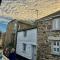 The Old Gallery - Charming Coastal Escape For Two