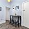 Newly Renovated 1BD Flat Perfect for Travellers - Romford