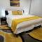 *The Stunning *King Suite* Heart of Towson - Towson