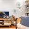 Light Resort Style Haven in Darling Harbour
