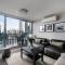 The Skysill - A Sleek Inner city Sanctuary with Pool - Мельбурн