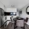The Skysill - A Sleek Inner city Sanctuary with Pool - Мельбурн