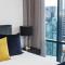The Skysill - A Sleek Inner city Sanctuary with Pool - Мельбурн