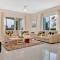 Phaedrus Living: Coral Bay Luxury Villa