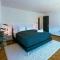 -The Urbanist- Mountainview Parking Garden 3BD