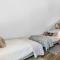 3 bedroom Rental pet friendly, fireplace, hot tub, near ski resorts
