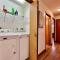 Charming remodeled 2 bed GEM Middletown