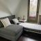 Bright Private Suite in Cabbagetown, Steps to Shops & Downtown Toronto