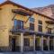 Luxury Downtown Rental (Hot Tub/Pet Friendly) - La Dolce Vita Villas #10