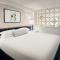 Le Parc at Melrose