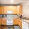 Cozy Crestview Condo