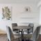 South Brisbane One Bedroom Apartment