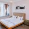 5 Elizabeth Golf Apartment