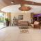 Eldon Suites & Apartments