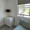 2Bed - FreeParking - Laundry - 30MinToLondon