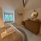 The Old Gallery - Charming Coastal Escape For Two