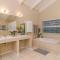 Hot Tub Haven - Back up electricity Plett