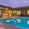Hot Tub Haven - Back up electricity Plett