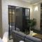 Iris Apartments A