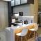 Iris Apartments A