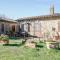 Amazing Apartment In Sovana With House A Panoramic View