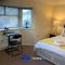Relocation-Business-Leisure-Fast WIFI-FREE Parking-with 2 En-suites and Garden by Beds Away Short Lets & Serviced Accommodation Oxford