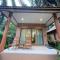 Sunny Cove Beach Resort Koh Phayam