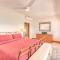 3BR Beachfront townhouse at Puerto Bahia