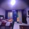 Apartment-Sleeps2-Parking-PetFriendly