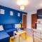 NEW! Spacious 2-bed Apartment in Crewe by 53 Degrees Property, ideal for Business & Professionals, FREE Parking - Sleeps 6