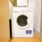 Luxury 1 Bedroom Apartment with Balcony - Central MK - Free Parking, Fast WiFi and Smart TV by Yoko Property - Milton Keynes