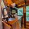 Sacha Urco Lodge -Private Cloud Forest Reserve in Mindo- 4x4 recommended March-April