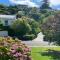 Maison Blue - Chic Garden Apartment - Pet Friendly