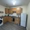 Modern Penthouse - 2 Bed, 2 Bath, 2 Gated Parking - Wellingborough