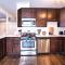 Huge 4BR Chicago Downtown Retreat Good for Groups Sleeps 10 Near McCormick Place and Field Museum