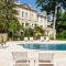 Château de Collias - Maison de Vacances