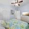 Downtown Cottage - Walk to the Beach & Restaurants