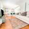 Beautiful 2 Bedroom Cottage with Private Courtyard in Arundel Centre