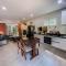 Lanta Sunshine Residence Apt 3 Two Bed Apartment with AC and Work Space - Koh Lanta