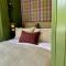 The Box Car with Outdoor Private Bath