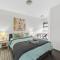 Home away from Home! 2Bed/1Bath/Car/Pool~2kms CBD - Brisbane