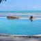 Driftwood Beach Lodge
