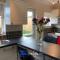 3 Bedroom House For Contractors By Beds Away Short Lets & Serviced Accommodation Oxford With Free Parking for 2 Cars