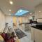 Exquisite 2 Bedroom Fully Furnished Annex