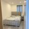 Newly Build 2BR Property with free parking - 海维康