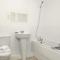 Spacious 2Bedroom 2Bathroom Flat in Warrington by Amazing Spaces Relocations Ltd. - 沃灵顿