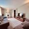 Stunning 3BR House w/ Parking
